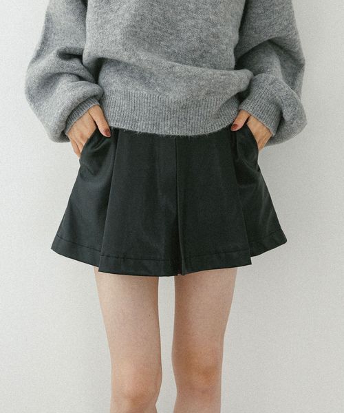 Heather アソートプリーツショートパンツ ブラック M ウィメンズボトムス ヘザー 596500 and ST アンドエスティ(旧ドットエスティ) Heather アソートプリーツショートパンツ ブラック M ウィメンズボトムス ヘザー 596500 and ST アンドエスティ(旧ドットエスティ)