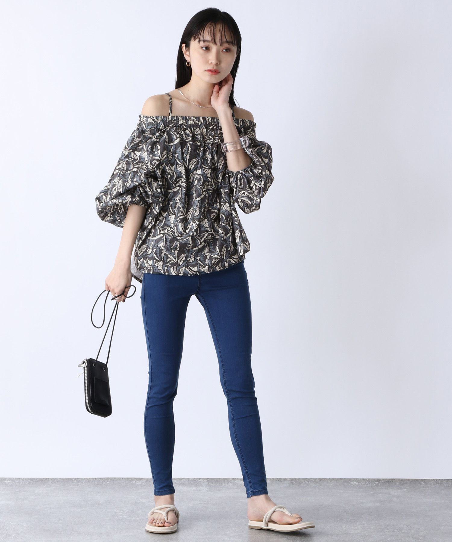 2wayオフショルガラブラウス 公式 ジーナシス Jeanasis 通販