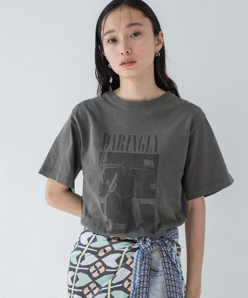 JEANASIS 【選べる着丈】90sグラフィックヴィンテージプリント TEE【一部追加予約】 チャコールグレー M ウィメンズインナー ジーナシス 497087 and ST アンドエスティ(旧ドットエスティ) JEANASIS 【選べる着丈】90sグラフィックヴィンテージプリント TEE【一部追加予約】 チャコールグレー M ウィメンズインナー ジーナシス 497087 and ST アンドエスティ(旧ドットエスティ)