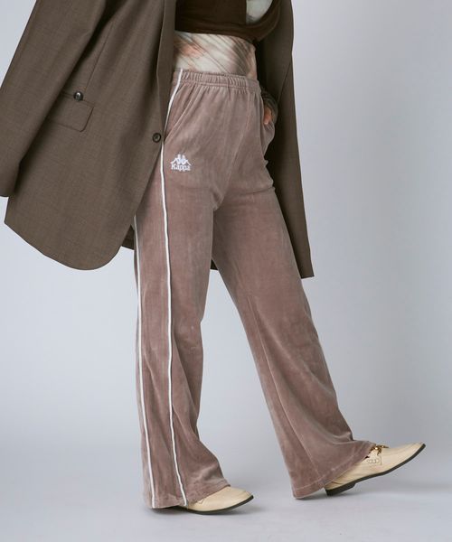 Kappa 【セットアップ対応】ボックスシルエット ベロアトラックパンツ ライトベージュ S ウィメンズボトムス カッパ 602619 and ST アンドエスティ(旧ドットエスティ) Kappa 【セットアップ対応】ボックスシルエット ベロアトラックパンツ ライトベージュ S ウィメンズボトムス カッパ 602619 and ST アンドエスティ(旧ドットエスティ)