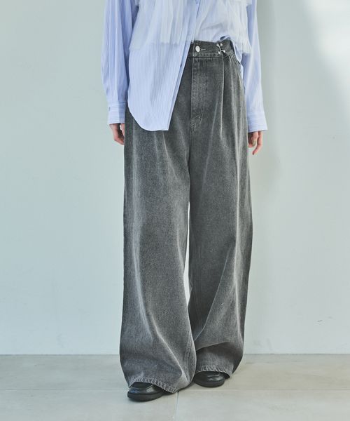 LAKOLE ウエストフックデニムパンツ シルバー S ウィメンズボトムス ラコレ 120686 and ST アンドエスティ(旧ドットエスティ) LAKOLE ウエストフックデニムパンツ シルバー S ウィメンズボトムス ラコレ 120686 and ST アンドエスティ(旧ドットエスティ)