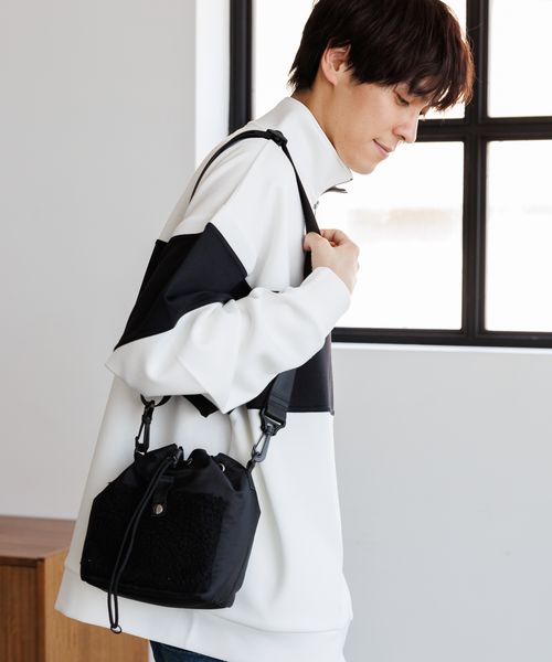 LAKOLE ボアコンビミニショルダーバッグ/アウトレット価格 シルバー FREE メンズグッズ ラコレ 132230 and ST アンドエスティ(旧ドットエスティ) LAKOLE ボアコンビミニショルダーバッグ/アウトレット価格 シルバー FREE メンズグッズ ラコレ 132230 and ST アンドエスティ(旧ドットエスティ)
