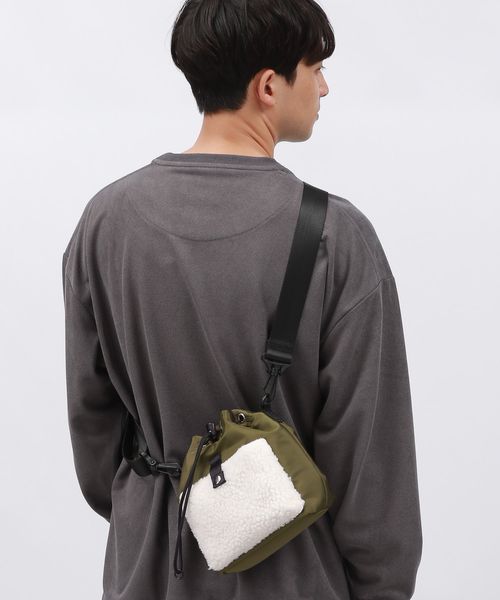 LAKOLE ボアコンビミニショルダーバッグ/アウトレット価格 カーキ FREE メンズグッズ ラコレ 132230 and ST アンドエスティ(旧ドットエスティ) LAKOLE ボアコンビミニショルダーバッグ/アウトレット価格 カーキ FREE メンズグッズ ラコレ 132230 and ST アンドエスティ(旧ドットエスティ)