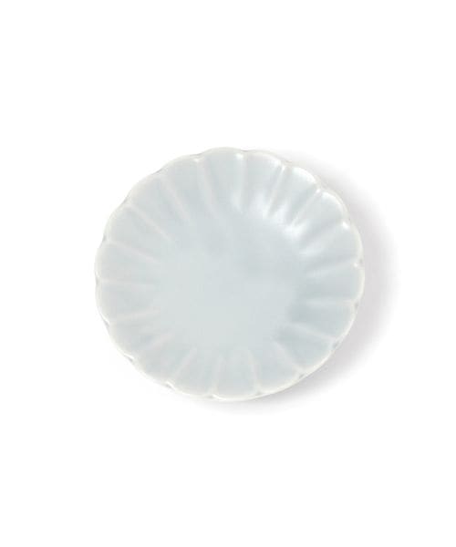 LAKOLE 【一部カラー値下げ】菊形豆皿 和食器 ライトグレー FREE ラコレ 138541 and ST アンドエスティ(旧ドットエスティ) LAKOLE 【一部カラー値下げ】菊形豆皿 和食器 ライトグレー FREE ラコレ 138541 and ST アンドエスティ(旧ドットエスティ)
