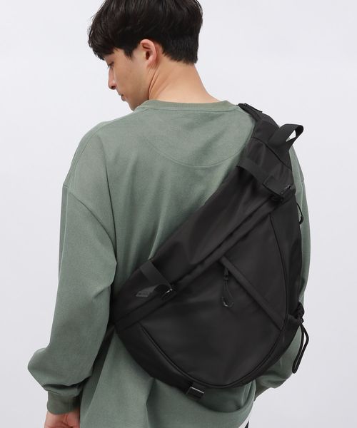 LAKOLE ビッグワンショルダーバッグ シルバー FREE メンズグッズ ラコレ 141819 and ST アンドエスティ(旧ドットエスティ) LAKOLE ビッグワンショルダーバッグ シルバー FREE メンズグッズ ラコレ 141819 and ST アンドエスティ(旧ドットエスティ)