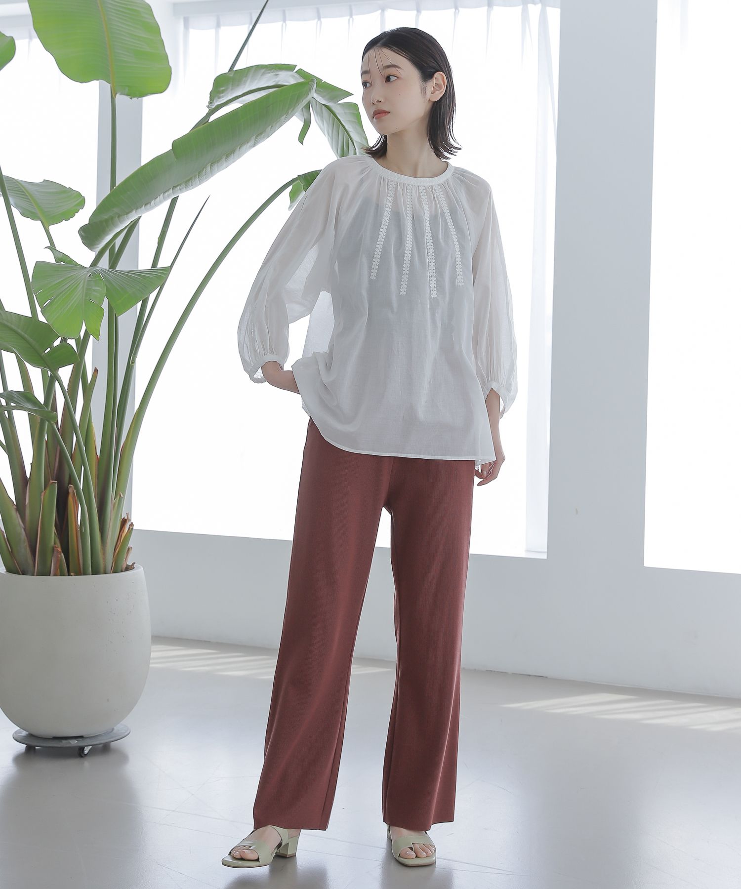 adelly エンブロイダリートップス - nasdenas.com