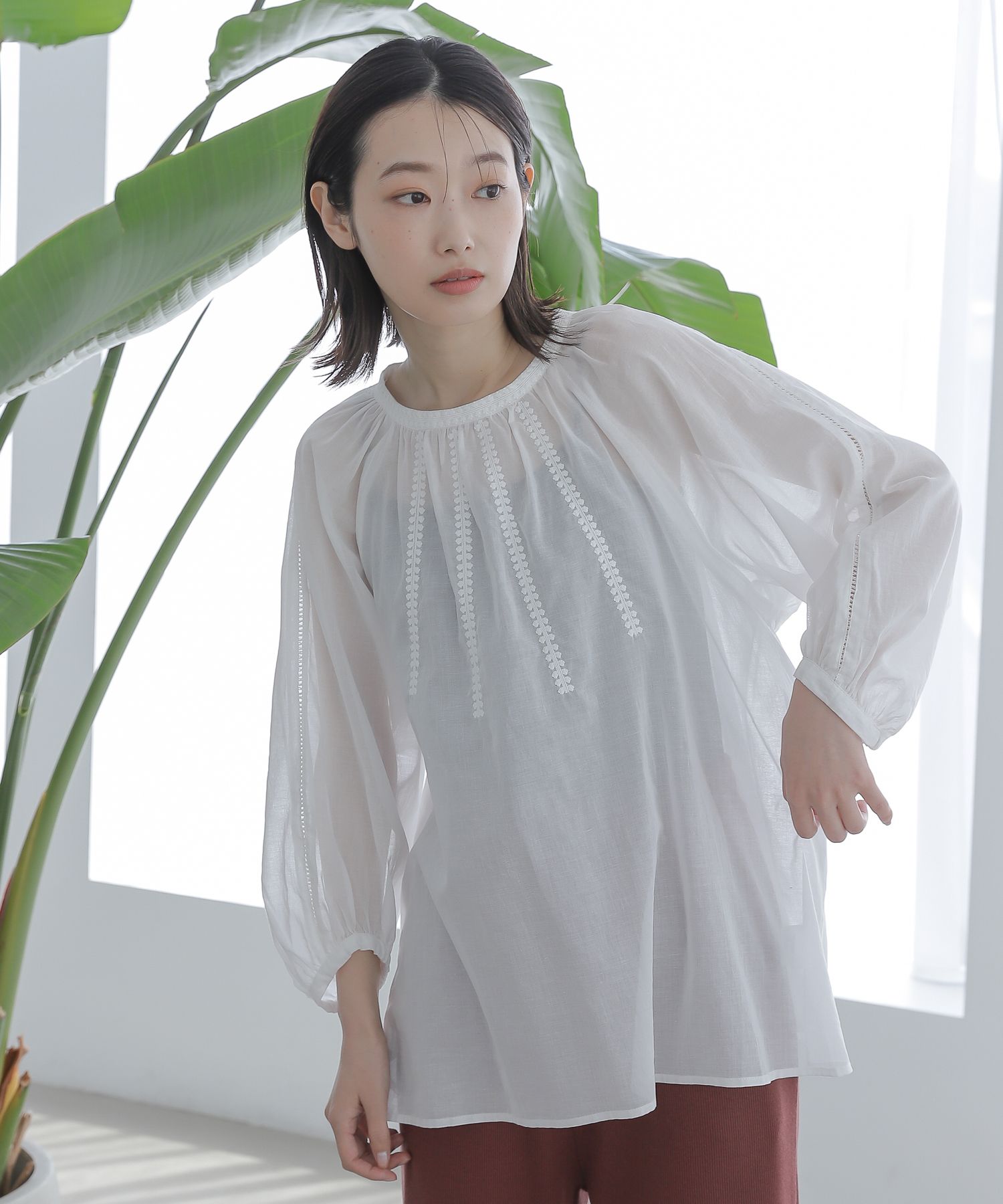 adelly エンブロイダリートップス - nasdenas.com