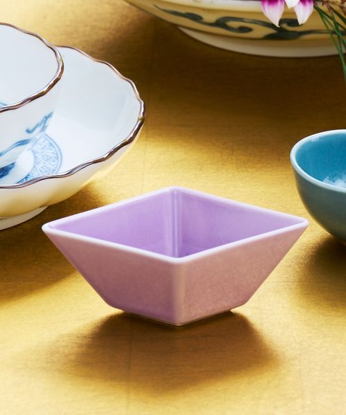 LAKOLE 縁起物小鉢 和食器 ホワイト FREE ラコレ 232497 and ST アンドエスティ(旧ドットエスティ) LAKOLE 縁起物小鉢 和食器 ホワイト FREE ラコレ 232497 and ST アンドエスティ(旧ドットエスティ)