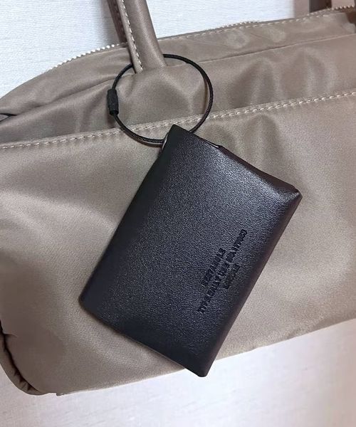 LAKOLE 【一部欠品カラー予約追加】PUポケットティッシュケース 事務用品 シルバー FREE ラコレ 250983 and ST アンドエスティ(旧ドットエスティ) LAKOLE 【一部欠品カラー予約追加】PUポケットティッシュケース 事務用品 シルバー FREE ラコレ 250983 and ST アンドエスティ(旧ドットエスティ)