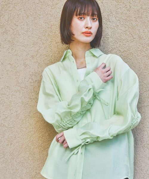 LAKOLE 袖シャーリングシャツ4 グリーン FREE ウィメンズインナー ラコレ 323171 and ST アンドエスティ(旧ドットエスティ) LAKOLE 袖シャーリングシャツ4 グリーン FREE ウィメンズインナー ラコレ 323171 and ST アンドエスティ(旧ドットエスティ)