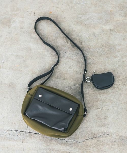 LAKOLE ネオプレーンコンビミニショルダーバッグ カーキ FREE メンズグッズ ラコレ 329253 and ST アンドエスティ(旧ドットエスティ) LAKOLE ネオプレーンコンビミニショルダーバッグ カーキ FREE メンズグッズ ラコレ 329253 and ST アンドエスティ(旧ドットエスティ)