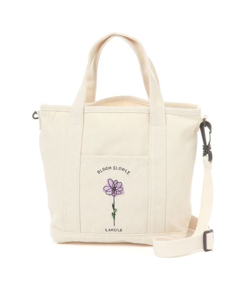 LAKOLE FLOWER刺繍トートバッグ キャリーグッズ ホワイト FREE ラコレ 576383 and ST アンドエスティ(旧ドットエスティ) LAKOLE FLOWER刺繍トートバッグ キャリーグッズ ホワイト FREE ラコレ 576383 and ST アンドエスティ(旧ドットエスティ)