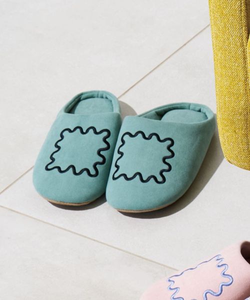 LAKOLE FLOWER刺繍スリッパ ルームシューズ グリーン FREE ラコレ 577780 and ST アンドエスティ(旧ドットエスティ) LAKOLE FLOWER刺繍スリッパ ルームシューズ グリーン FREE ラコレ 577780 and ST アンドエスティ(旧ドットエスティ)