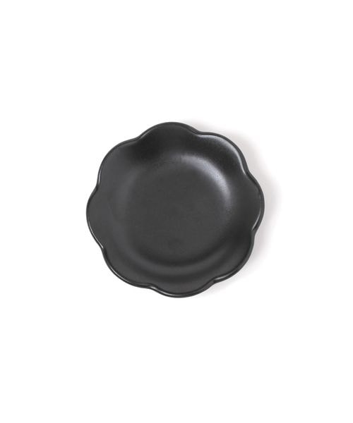 LAKOLE FLOWERスカラッププレート(SS) 洋食器 シルバー FREE ラコレ 579083 and ST アンドエスティ(旧ドットエスティ) LAKOLE FLOWERスカラッププレート(SS) 洋食器 シルバー FREE ラコレ 579083 and ST アンドエスティ(旧ドットエスティ)