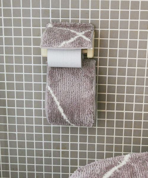 LAKOLE ニュアンスペーパーカバー バス・トイレ用品 グレー FREE ラコレ 581915 and ST アンドエスティ(旧ドットエスティ) LAKOLE ニュアンスペーパーカバー バス・トイレ用品 グレー FREE ラコレ 581915 and ST アンドエスティ(旧ドットエスティ)