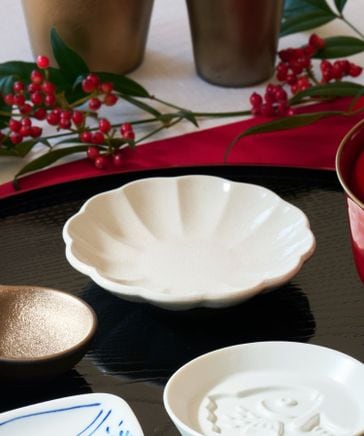 美濃焼き】菊型貫入小皿 | [公式]ラコレ（LAKOLE）通販