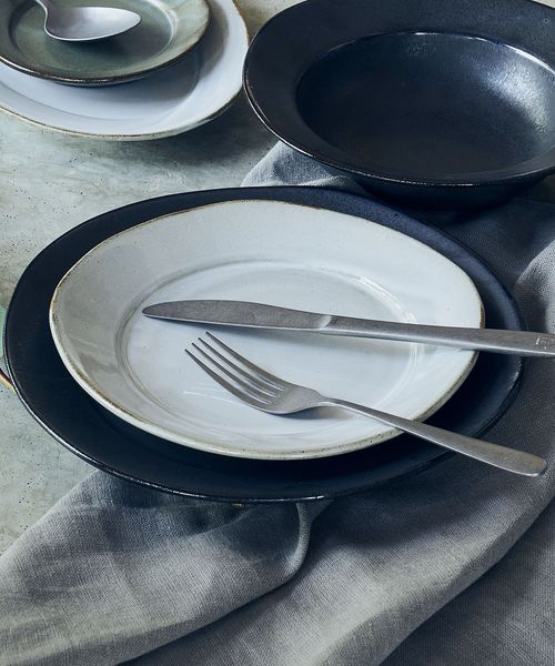LAKOLE 黒土ラフプレート(M)[一部店舗限定アイテム] 洋食器 ライトグレー FREE ラコレ 991272 and ST アンドエスティ（旧ドットエスティ）