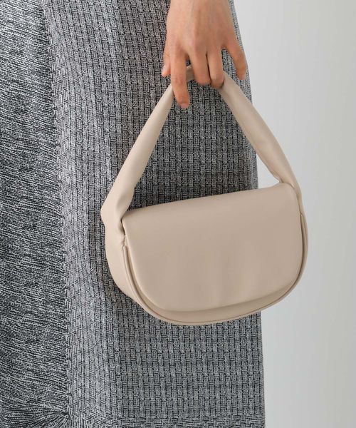 LEPSIM ハーフラウンドハンドバッグ ベージュ スペシャルライン レプシィム 322103 and ST アンドエスティ(旧ドットエスティ) LEPSIM ハーフラウンドハンドバッグ ベージュ スペシャルライン レプシィム 322103 and ST アンドエスティ(旧ドットエスティ)