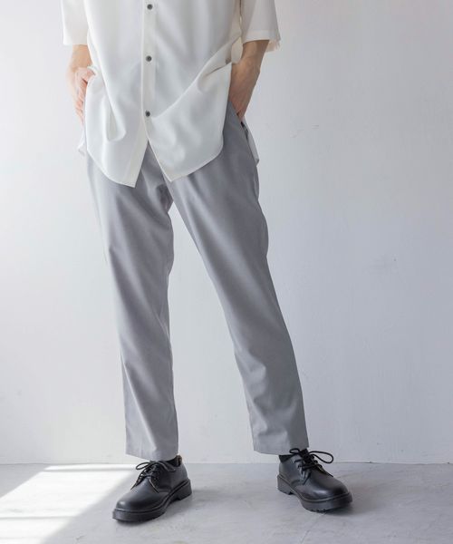 LOWRYS FARM 【MEN】ファンマートロテーパードパンツ ライトグレー M メンズ ローリーズファーム 106627 and ST アンドエスティ(旧ドットエスティ) LOWRYS FARM 【MEN】ファンマートロテーパードパンツ ライトグレー M メンズ ローリーズファーム 106627 and ST アンドエスティ(旧ドットエスティ)