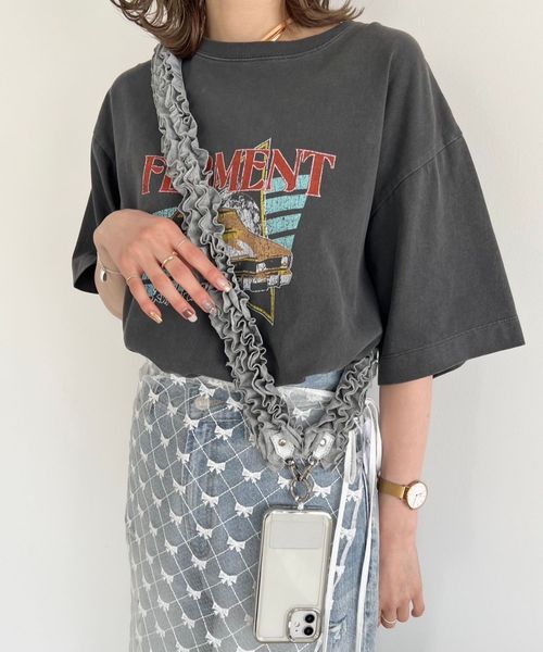 LOWRYS FARM 【Me%】【ストラップシート付き】カットフリルモバイルショルダー ライトグレー ウィメンズグッズ_MP ローリーズファーム 126835 and ST アンドエスティ(旧ドットエスティ) LOWRYS FARM 【Me%】【ストラップシート付き】カットフリルモバイルショルダー ライトグレー ウィメンズグッズ_MP ローリーズファーム 126835 and ST アンドエスティ(旧ドットエスティ)