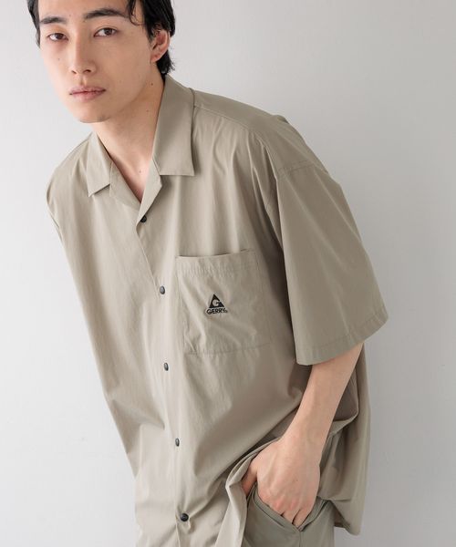 LOWRYS FARM 【MEN】GERRYナイロンシャツSS グレー L メンズ ローリーズファーム 132255 and ST アンドエスティ(旧ドットエスティ) LOWRYS FARM 【MEN】GERRYナイロンシャツSS グレー L メンズ ローリーズファーム 132255 and ST アンドエスティ(旧ドットエスティ)