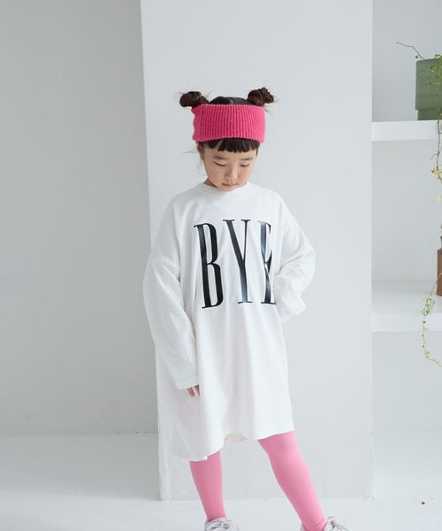 LOWRYS FARM 【KIDS】アソートロゴプリントワンピースLS オフホワイト キッズ ローリーズファーム 143094 and ST アンドエスティ(旧ドットエスティ) LOWRYS FARM 【KIDS】アソートロゴプリントワンピースLS オフホワイト キッズ ローリーズファーム 143094 and ST アンドエスティ(旧ドットエスティ)