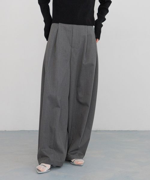 LOWRYS FARM 【yuw】ストライプタックバルーンパンツ グレー L スペシャルライン ローリーズファーム 253121 and ST アンドエスティ(旧ドットエスティ) LOWRYS FARM 【yuw】ストライプタックバルーンパンツ グレー L スペシャルライン ローリーズファーム 253121 and ST アンドエスティ(旧ドットエスティ)