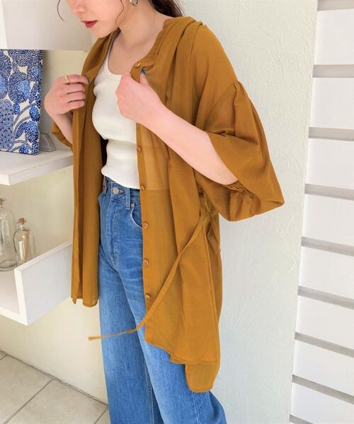 ヨウリュウギャザーブラウス