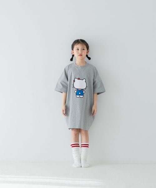 LOWRYS FARM KIDS 【HELLO KITTY】 BIGTワンピース グレー キッズ ローリーズファーム 293898 and ST アンドエスティ(旧ドットエスティ) LOWRYS FARM KIDS 【HELLO KITTY】 BIGTワンピース グレー キッズ ローリーズファーム 293898 and ST アンドエスティ(旧ドットエスティ)
