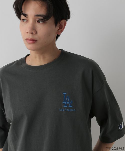 LOWRYS FARM 【UNISEX】MLBシシュウロゴTSS チャコールグレー M メンズ ローリーズファーム 324945 and ST アンドエスティ(旧ドットエスティ) LOWRYS FARM 【UNISEX】MLBシシュウロゴTSS チャコールグレー M メンズ ローリーズファーム 324945 and ST アンドエスティ(旧ドットエスティ)