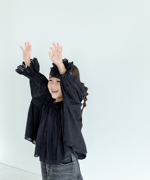 LOWRYS FARM 【KIDS】INDIAISフリルブラウス ブラック キッズ ローリーズファーム 329905 and ST アンドエスティ(旧ドットエスティ) LOWRYS FARM 【KIDS】INDIAISフリルブラウス ブラック キッズ ローリーズファーム 329905 and ST アンドエスティ(旧ドットエスティ)