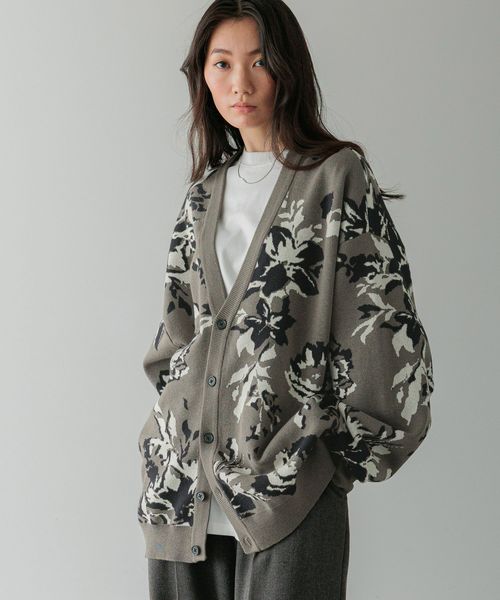 LOWRYS FARM 【LFM(U)】フラワージャガードカーデ【UNISEX】 グレー FREE メンズ ローリーズファーム 353970 and ST アンドエスティ(旧ドットエスティ) LOWRYS FARM 【LFM(U)】フラワージャガードカーデ【UNISEX】 グレー FREE メンズ ローリーズファーム 353970 and ST アンドエスティ(旧ドットエスティ)