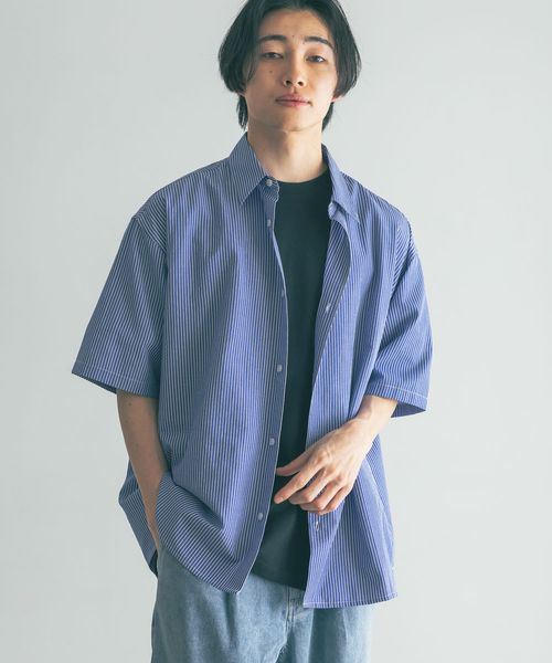 LOWRYS FARM 【MEN】アソートストライプシャツSS ブルー L メンズ ローリーズファーム 492779 and ST アンドエスティ(旧ドットエスティ) LOWRYS FARM 【MEN】アソートストライプシャツSS ブルー L メンズ ローリーズファーム 492779 and ST アンドエスティ(旧ドットエスティ)