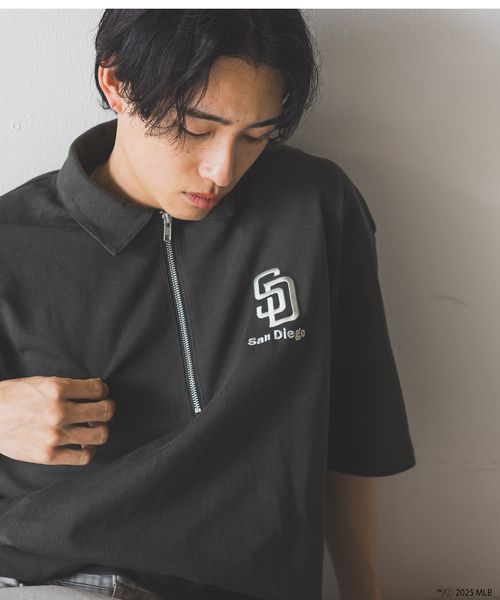 LOWRYS FARM 【MEN】MLBハーフZIPポロSS チャコールグレー L メンズ ローリーズファーム 492782 and ST アンドエスティ(旧ドットエスティ) LOWRYS FARM 【MEN】MLBハーフZIPポロSS チャコールグレー L メンズ ローリーズファーム 492782 and ST アンドエスティ(旧ドットエスティ)
