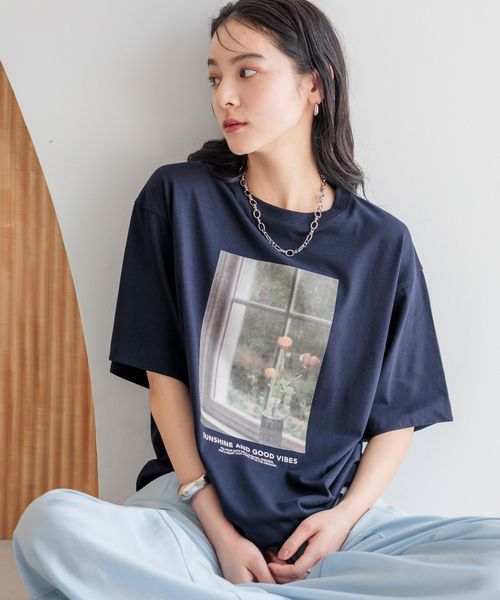 LOWRYS FARM フォトTEE ネイビー FREE ウィメンズインナー ローリーズファーム 494889 and ST アンドエスティ(旧ドットエスティ) LOWRYS FARM フォトTEE ネイビー FREE ウィメンズインナー ローリーズファーム 494889 and ST アンドエスティ(旧ドットエスティ)