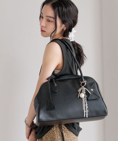 LOWRYS FARM チャームツキBIGボストン ブラック ウィメンズグッズ ローリーズファーム 572251 and ST アンドエスティ(旧ドットエスティ) LOWRYS FARM チャームツキBIGボストン ブラック ウィメンズグッズ ローリーズファーム 572251 and ST アンドエスティ(旧ドットエスティ)