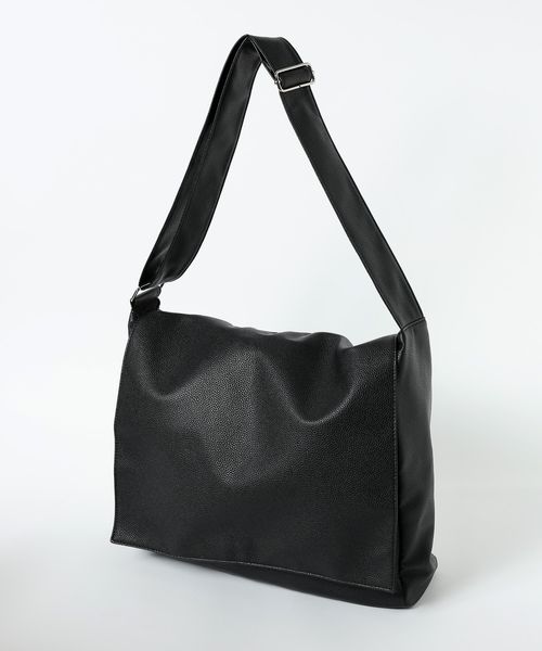 LOWRYS FARM 【新ラインLFM(U)】FLAP SHOULDERBAG【UNISEX】 ブラック メンズ ローリーズファーム 586726 and ST アンドエスティ(旧ドットエスティ) LOWRYS FARM 【新ラインLFM(U)】FLAP SHOULDERBAG【UNISEX】 ブラック メンズ ローリーズファーム 586726 and ST アンドエスティ(旧ドットエスティ)