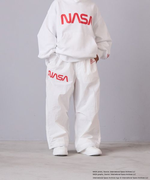 LOWRYS FARM 【KIDS】NASAナイロンパンツ オフホワイト キッズ ローリーズファーム 593052 and ST アンドエスティ(旧ドットエスティ) LOWRYS FARM 【KIDS】NASAナイロンパンツ オフホワイト キッズ ローリーズファーム 593052 and ST アンドエスティ(旧ドットエスティ)