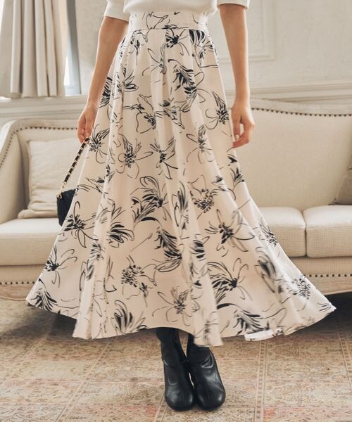 最新入荷 秋にピッタリな素敵可愛い猫ちゃん柄のyangany ヤンガニーのワンピース