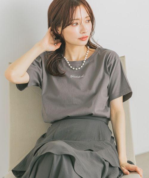 mysty woman ロゴ刺繍Tシャツ チャコールグレー FREE ウィメンズインナー ミスティーウーマン 329063 and ST アンドエスティ(旧ドットエスティ) mysty woman ロゴ刺繍Tシャツ チャコールグレー FREE ウィメンズインナー ミスティーウーマン 329063 and ST アンドエスティ(旧ドットエスティ)