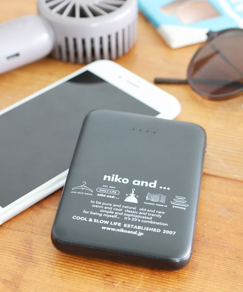 niko and .オリジナルニコロゴモバイルバッテリー5000mAh ガジェット シルバー ニコアンド 130362 and ST アンドエスティ(旧ドットエスティ) niko and .オリジナルニコロゴモバイルバッテリー5000mAh ガジェット シルバー ニコアンド 130362 and ST アンドエスティ(旧ドットエスティ)