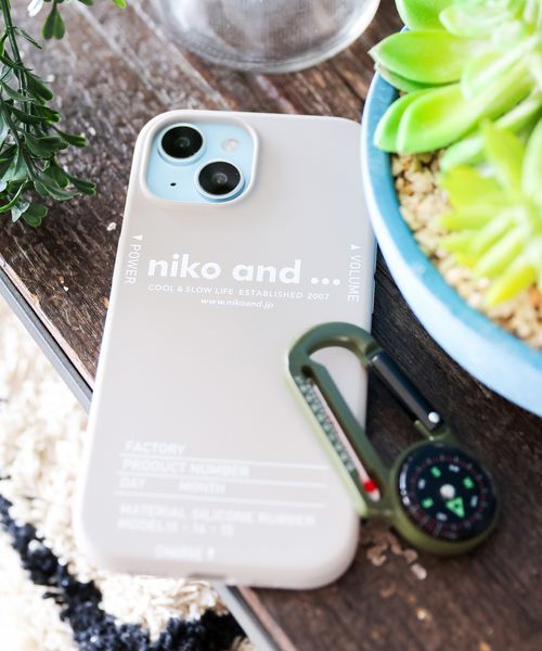 niko and .オリジナルニコロゴ MagSafe対応iPhoneケース(iPhone13/14/15兼用型) ガジェット グレー ニコアンド 138308 and ST アンドエスティ(旧ドットエスティ) niko and .オリジナルニコロゴ MagSafe対応iPhoneケース(iPhone13/14/15兼用型) ガジェット グレー ニコアンド 138308 and ST アンドエスティ(旧ドットエスティ)