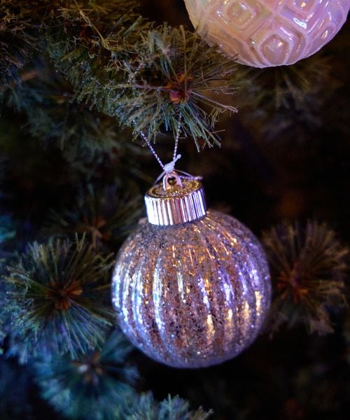 niko and .【Xmas】ラメボールオーナメント 季節（クリスマス） ホワイト ニコアンド 140964 and ST アンドエスティ（旧ドットエスティ）