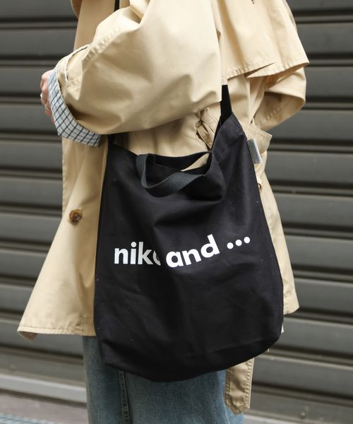niko and .オリジナルニコロゴ2WAYトートバッグ バッグ シルバー ニコアンド 153148 and ST アンドエスティ(旧ドットエスティ) niko and .オリジナルニコロゴ2WAYトートバッグ バッグ シルバー ニコアンド 153148 and ST アンドエスティ(旧ドットエスティ)