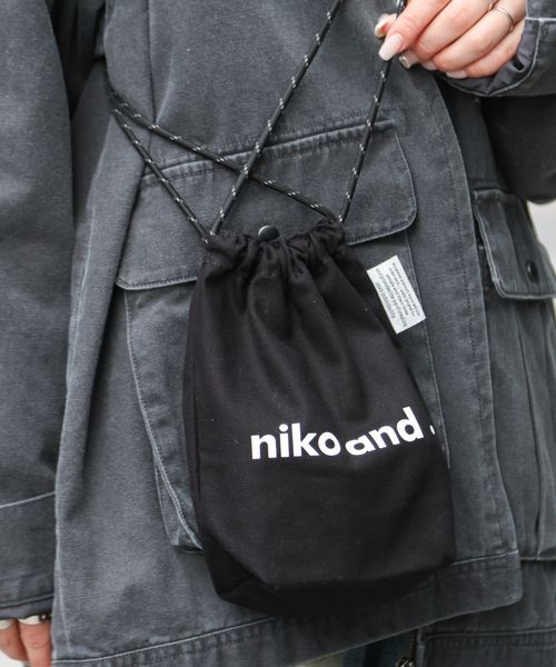 niko and .オリジナルニコロゴ巾着バッグ バッグ シルバー ニコアンド 153149 and ST アンドエスティ(旧ドットエスティ) niko and .オリジナルニコロゴ巾着バッグ バッグ シルバー ニコアンド 153149 and ST アンドエスティ(旧ドットエスティ)