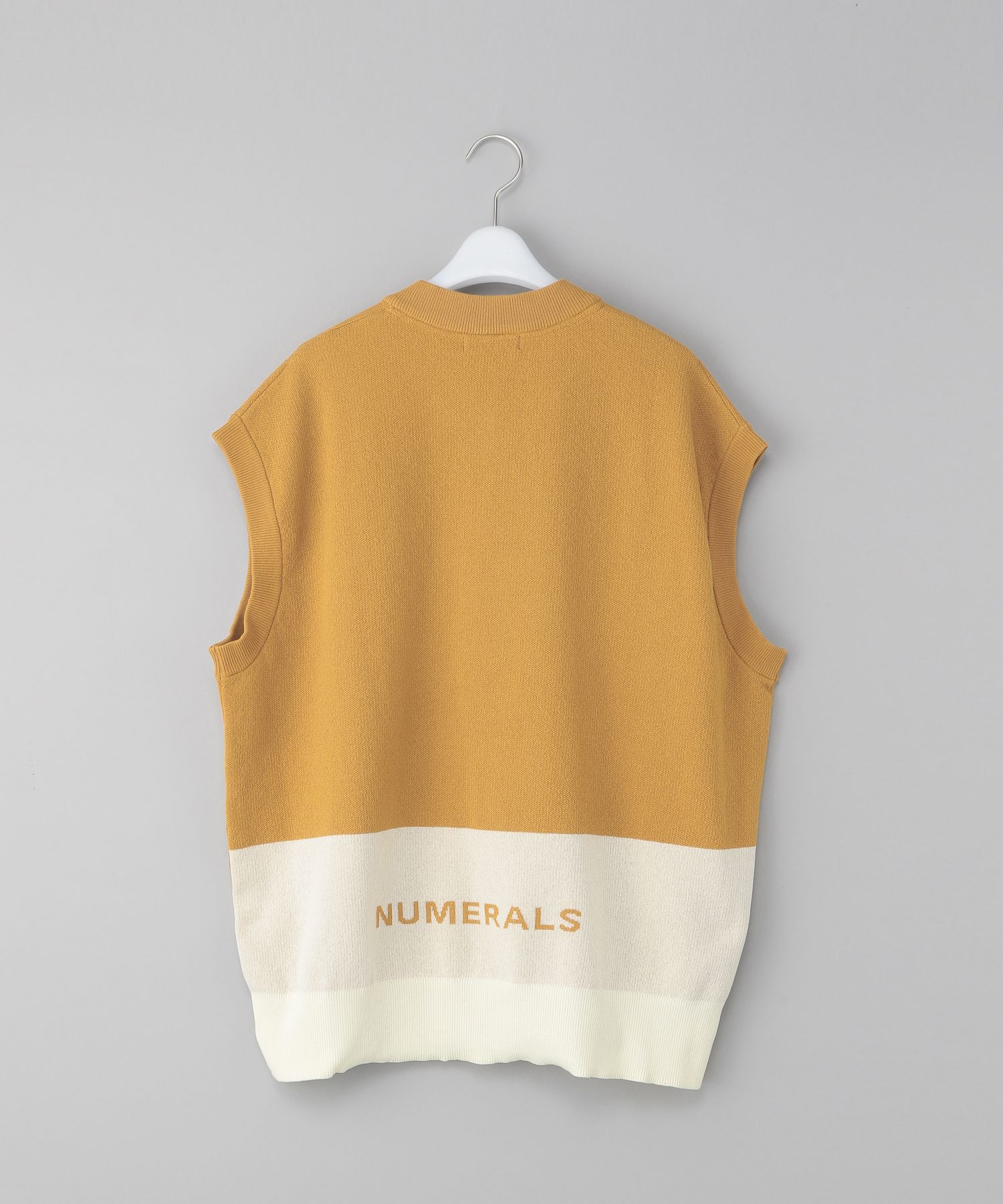 【UNISEX】[NUMERALS]サイドスリットニットベスト