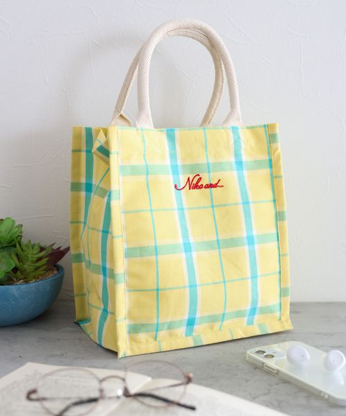 niko and .オリジナル 先染め刺繍ランチバッグ ランチ イエロー ニコアンド 287530 and ST アンドエスティ(旧ドットエスティ) niko and .オリジナル 先染め刺繍ランチバッグ ランチ イエロー ニコアンド 287530 and ST アンドエスティ(旧ドットエスティ)