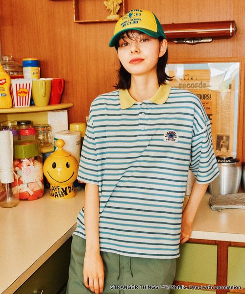 niko and .【STRANGER THINGS】コラボ レトロボーダーポロシャツ ライトブルー L ウィメンズインナー ニコアンド 290582 and ST アンドエスティ(旧ドットエスティ) niko and .【STRANGER THINGS】コラボ レトロボーダーポロシャツ ライトブルー L ウィメンズインナー ニコアンド 290582 and ST アンドエスティ(旧ドットエスティ)