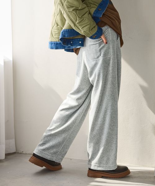 niko and .2WAYラビットベロアパンツ【新色予約】 グレー ウィメンズボトムス ニコアンド 290679 and ST アンドエスティ（旧ドットエスティ）