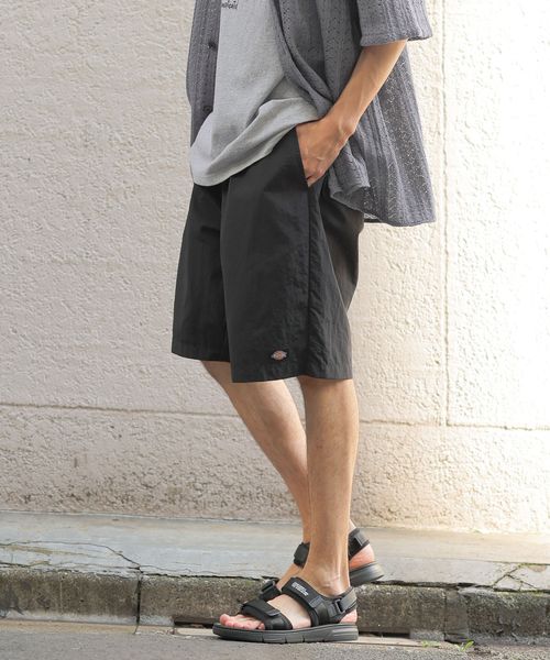niko and .【Dickies(ディッキーズ)】別注ナイロンショートパンツ シルバー L メンズボトムス ニコアンド 320398 and ST アンドエスティ(旧ドットエスティ) niko and .【Dickies(ディッキーズ)】別注ナイロンショートパンツ シルバー L メンズボトムス ニコアンド 320398 and ST アンドエスティ(旧ドットエスティ)